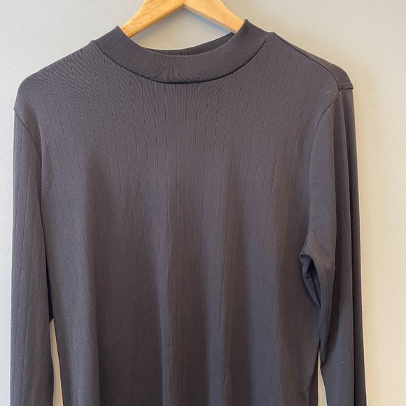 Forever 21 Plus Long Sleeve Ribbed Mock Neck Black Top 2x - Picture 2 of 6